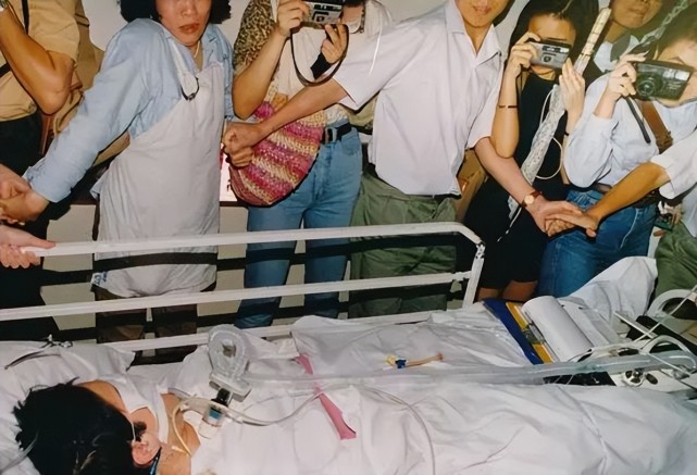 悲情才子陈百强两段情终无果一个二婚幸福一个离婚未嫁