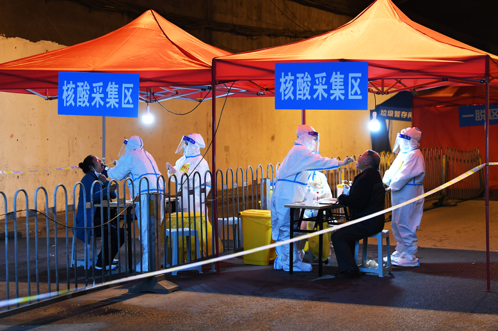 贵阳南明区有序开展玉溪路片区陈庄坝片区区域核酸检测