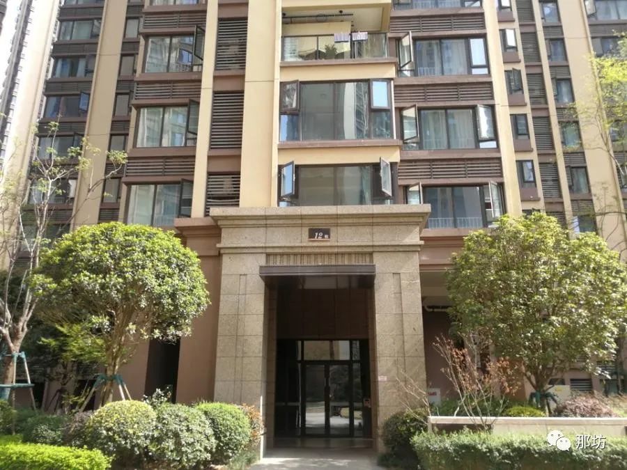 那坊梵若成都保利拉斐云邸一套1楼建面10614平方米住宅将司法拍卖总价