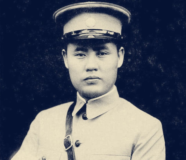 起义名将中,为何陈明仁能保留军队,傅作义的嫡系不被允许存在?