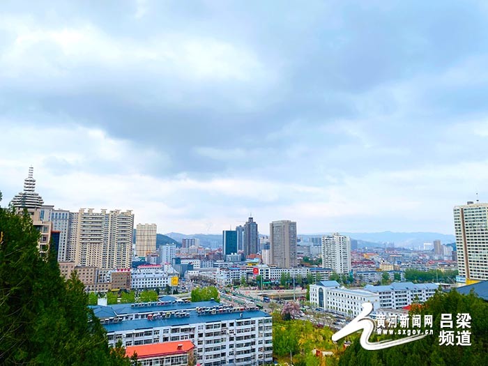 呂梁市區雨後美景