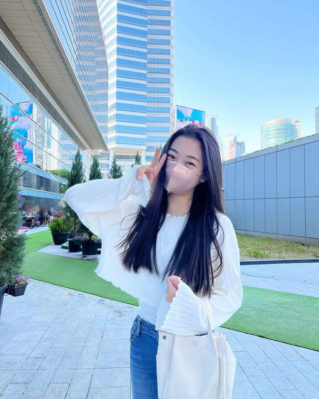 韩国舞蹈神童罗夏恩以练习生身份加入sm娱乐