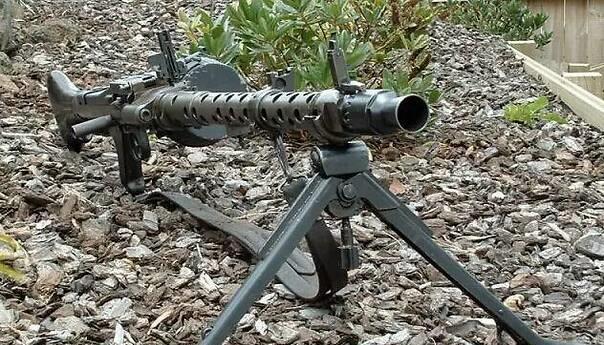 二战德军经典机枪:mg-34是世界上第一种通用机枪_腾讯新闻