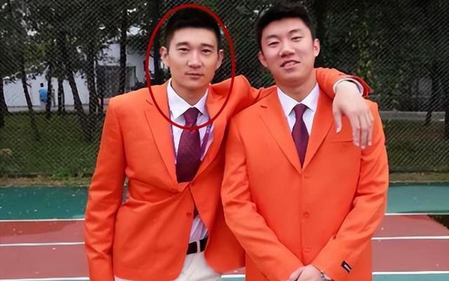 女排32岁丁霞绯闻男友曝光!比她大1岁高大帅气,球迷纷纷祝福!