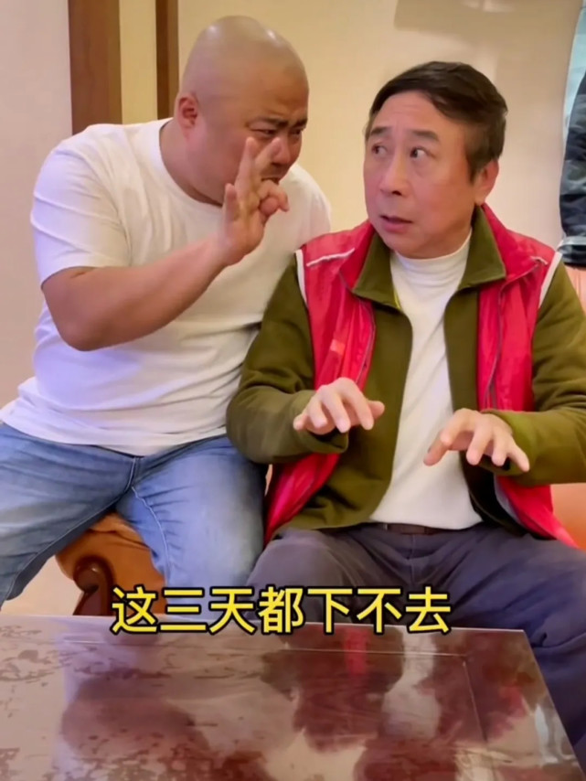 冯巩分享居家隔离四绝技,徒弟曹随风完美配合,助力上海防疫