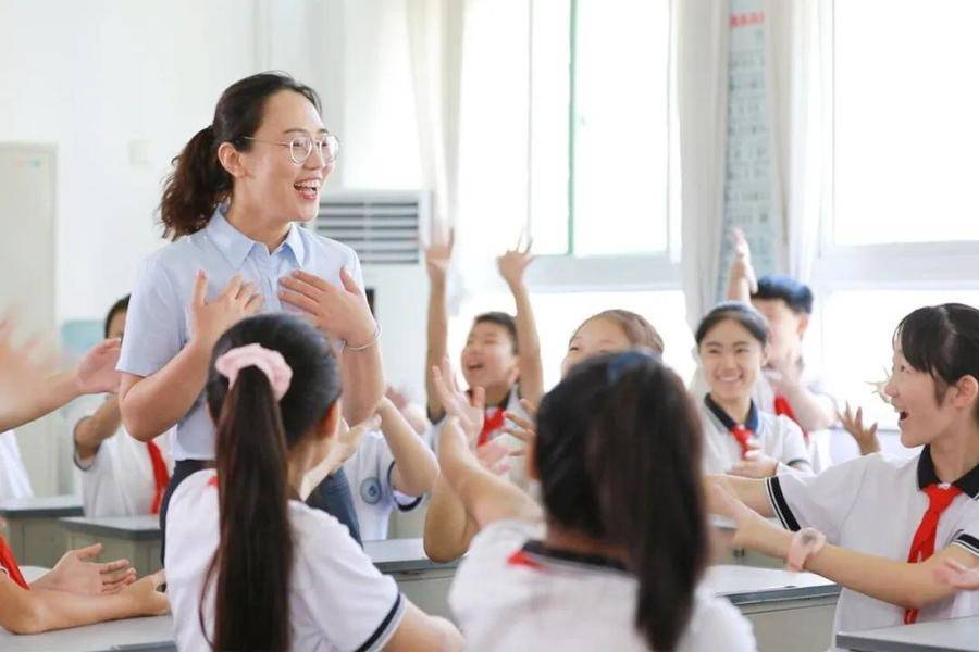 奎文区德润学校谭娜把每位师生都当成一粒种子