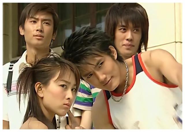 夏日里的春天18年男主退圈发福女主糊了小配角却反成一线