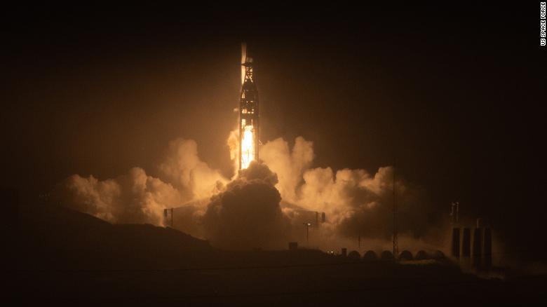 SpaceX“猎鹰9”再为美国国家侦察局发射间谍卫星六年级上册一年级起点英语电子版点读