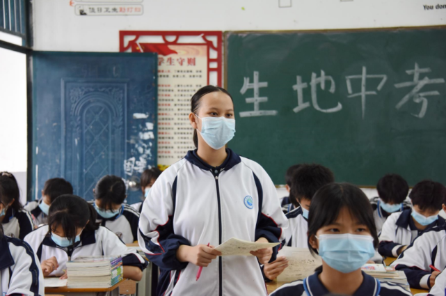 我们的新时代既要独善其身亦要兼济天下记新时代好少年宁明县峙浪中学