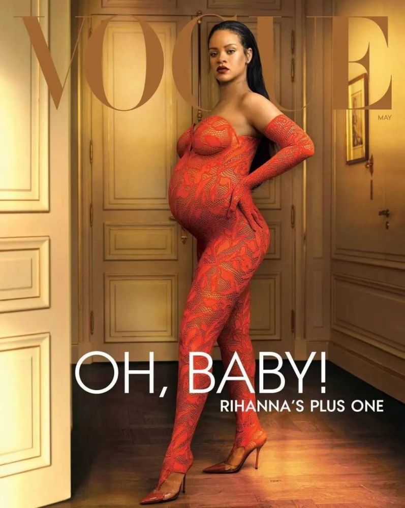 蕾哈娜的孕肚，2022的最佳时尚“单品”？酸中毒碱中毒