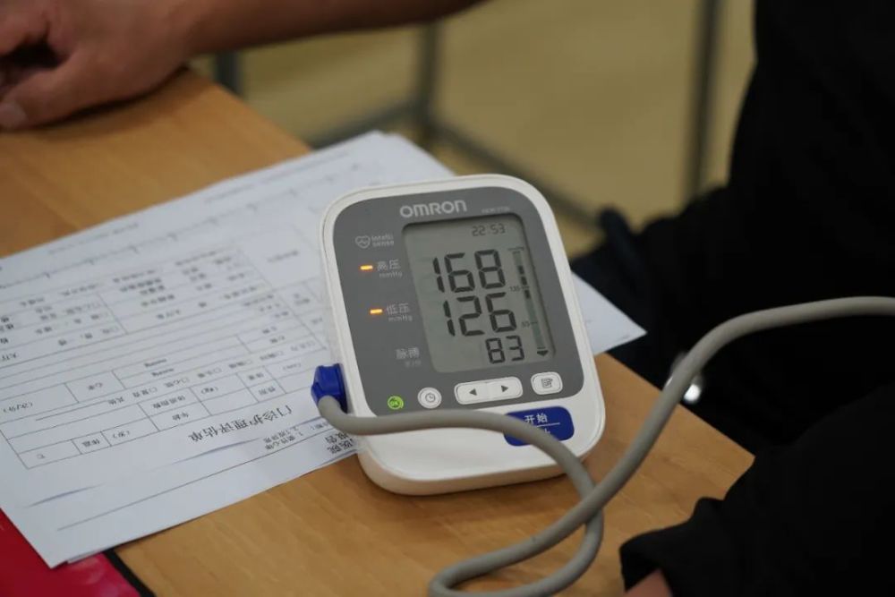 心跳和脉搏的跳动次数一样吗电子血压计上的心率没大家想的那么准确