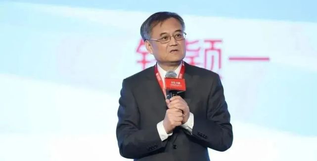 钱颖一:教育必须超越知识