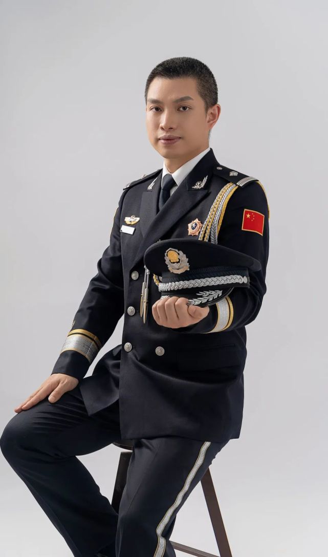 【十佳优秀青年】王亚东:青春因奋斗而厚重