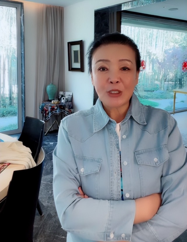 张兰自曝与汪小菲爸爸复婚，怪不得她相信汪小菲会和大S复婚_腾讯新闻
