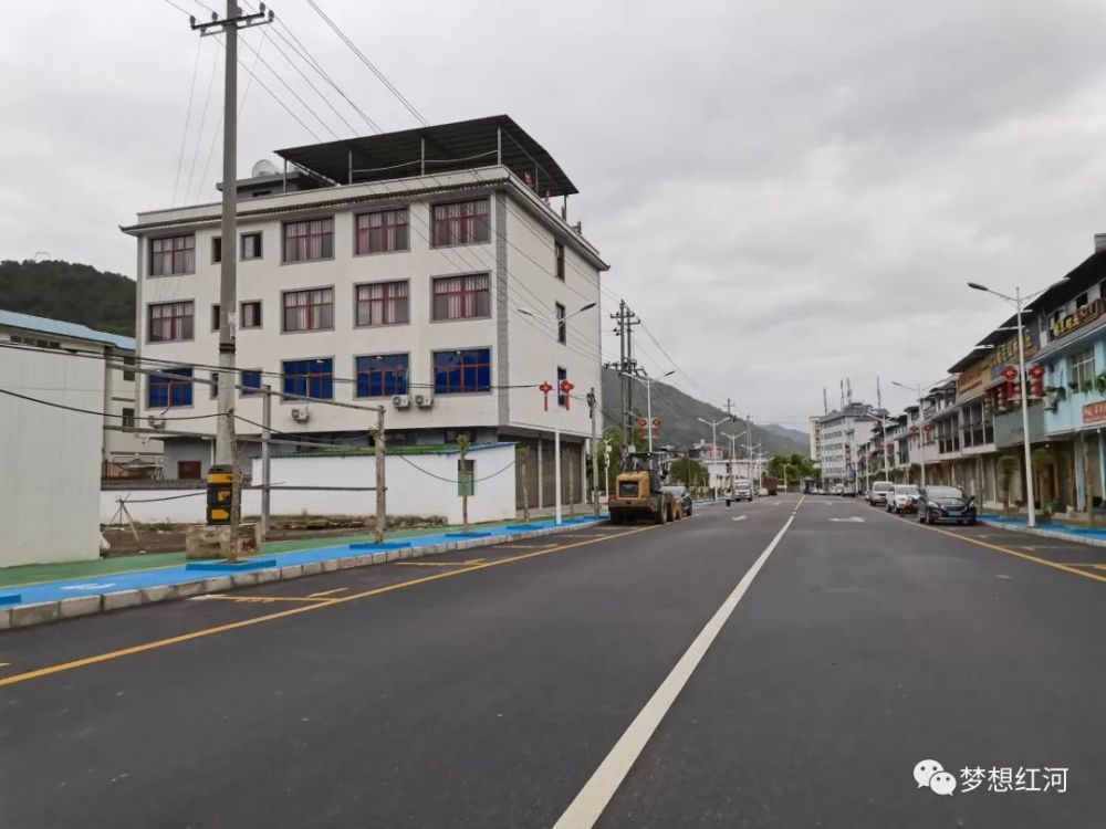 垤玛乡集镇塑颜又塑魂群众幸福感满满