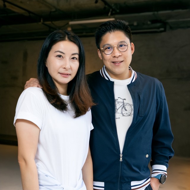 霍启山比大嫂郭晶晶小两岁,侄子霍中曦都九岁了,他还没有结婚,难道