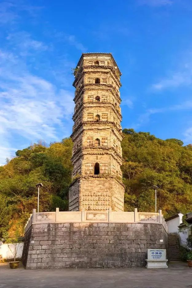 台州古塔:龙兴古塔话千佛_腾讯新闻