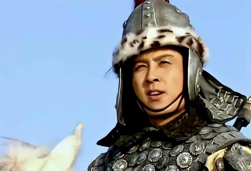 看过演义的同学们都知道,曹操打官渡要防马腾,打赤壁要防马腾,因为