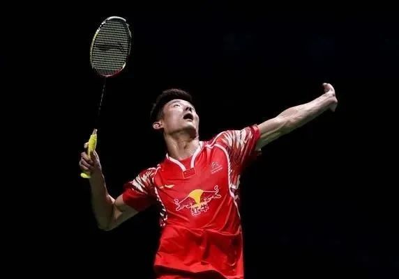 羽毛球重点技术高远球技术动作要领