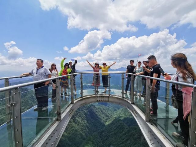 420520安徽嶽西明堂山不要門票免費遊