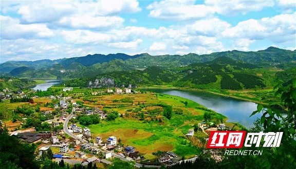 湖南省考古研究所到保靖县四方城遗址开展调研