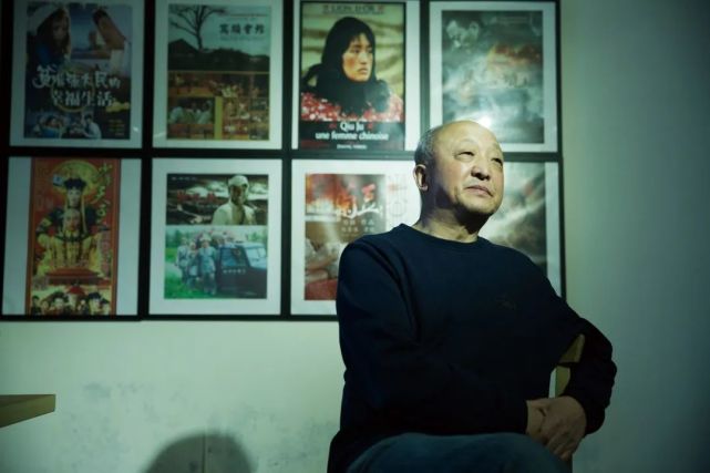 作家刘恒年轻时把文学当匕首年老时当拐棍