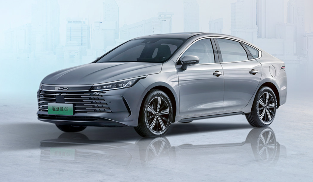 国内第一 比亚迪第一季度利润暴涨三倍 新能源汽车卖得太好了 天天看点