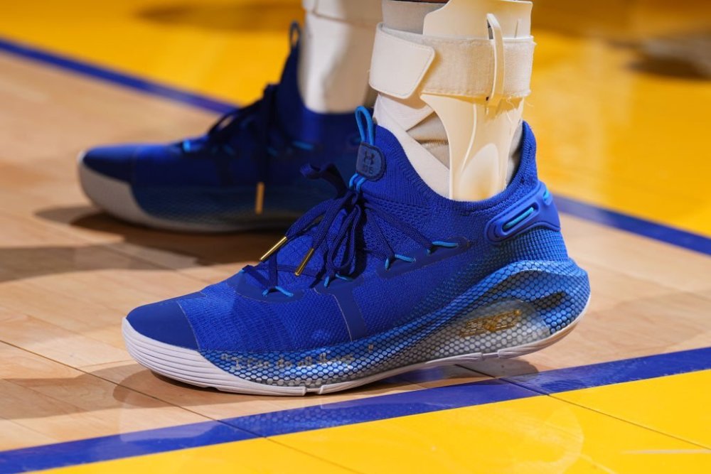 under armour curry 6 pe库里上脚:哪款配色,你觉得好看呢?