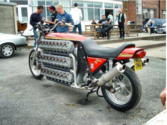 川崎48缸摩托车!是的48个缸