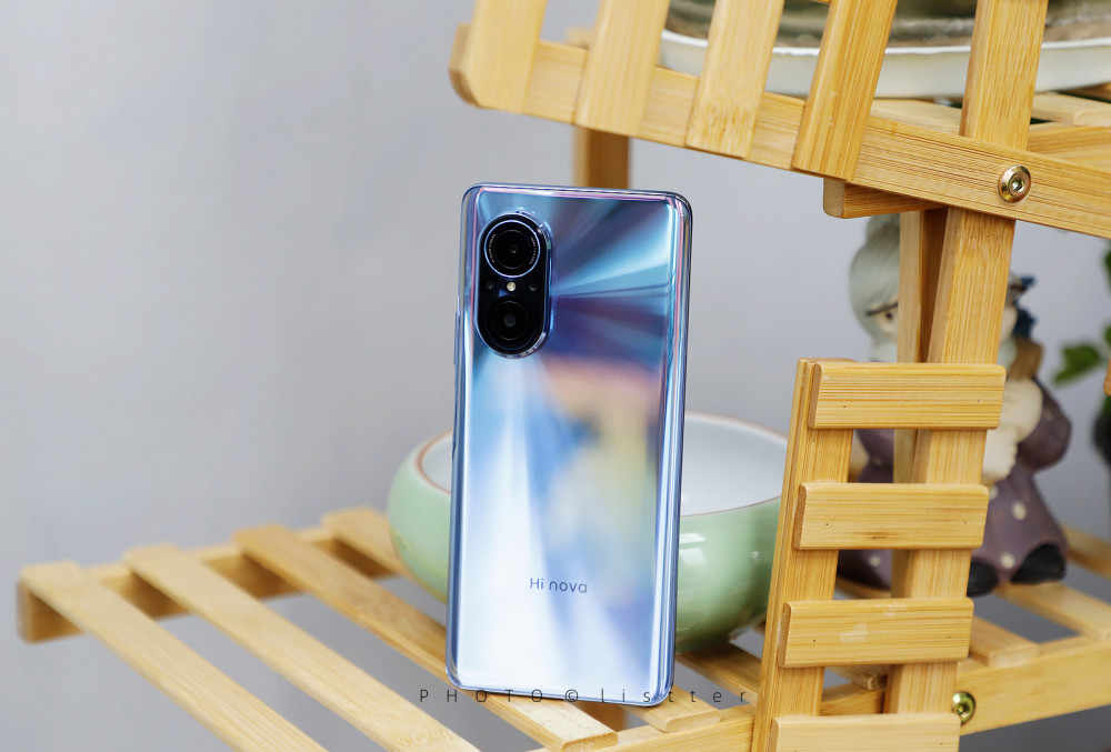 hinova9se图赏属于年轻人的综合跨级体验