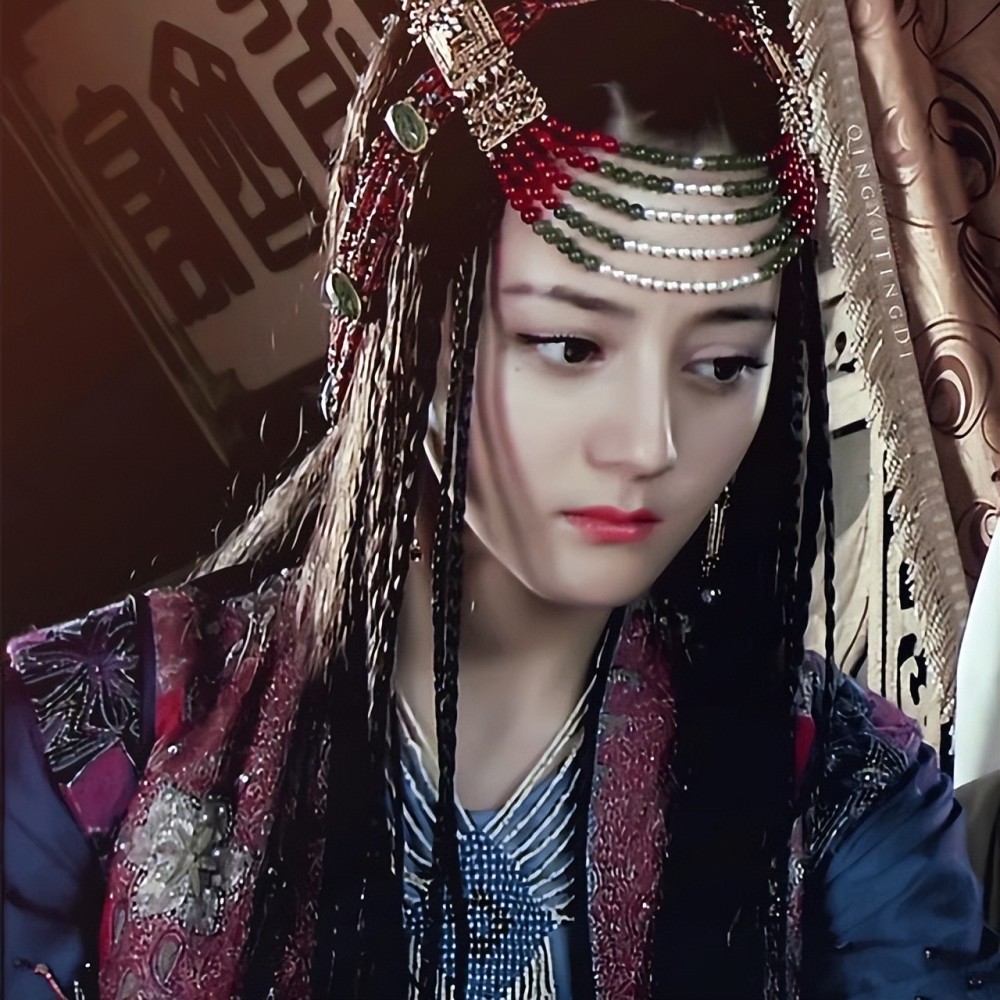 迪丽热巴的百变造型,各种不一样的美,哪一种更让你动心呢?_腾讯新闻