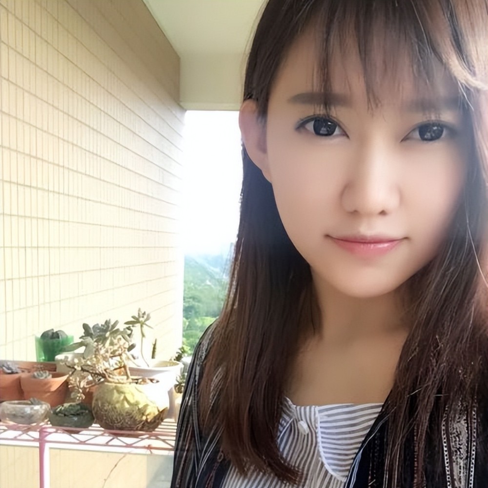 美女主播莉莉丝公开道歉并表示:短时间内不会复播_腾讯新闻