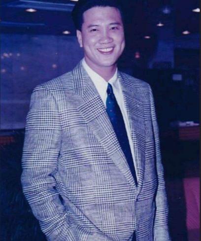 "霸气大哥"万梓良:从影帝到街头"卖丑",他真的落魄了吗?插图30