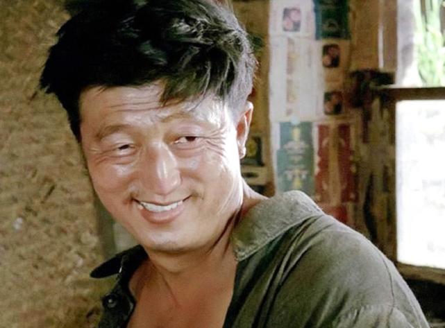 难忘《咱们的牛百岁,多位演员去世,主演王馥荔梁庆刚近况如何