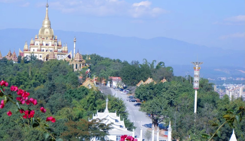 中国这座边境小城被誉为金三角最美城市美食多消费低原生态