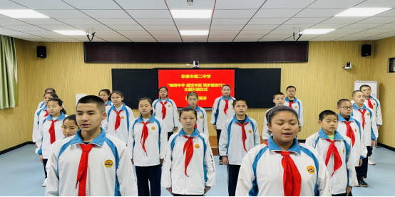 阜康市第二中学近日开展以"弘扬中华民族精神,铸牢中华民族共同体意识