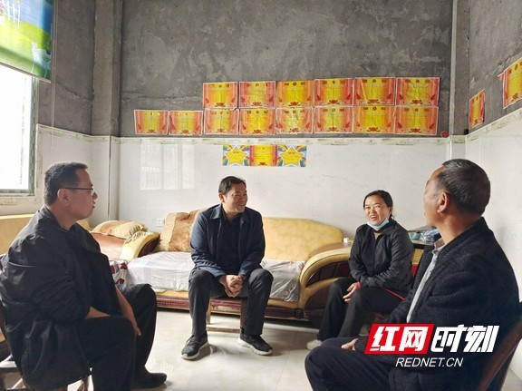 湘西州工信局调研指导联系村乡村振兴工作|乡村振兴|工信局|张远周