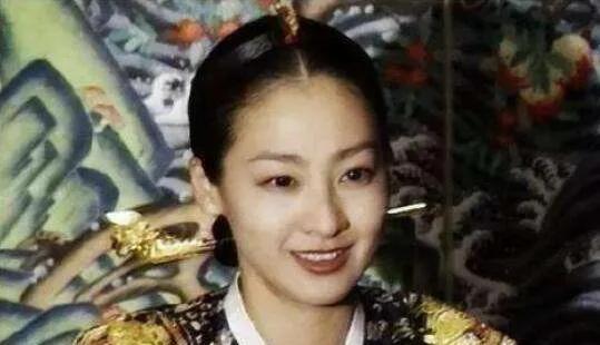 《明成皇后》中明成皇后的饰演者李美妍后来高宗被封为皇帝,建国为