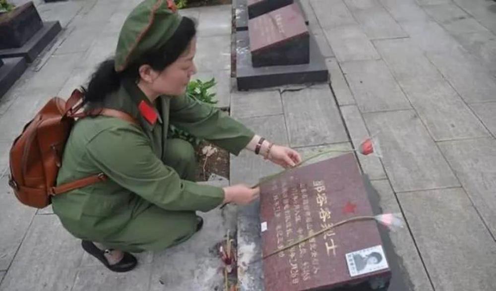 图 郭容容烈士永远活在人们心中不幸的是,郭容容这样一个思想积极又