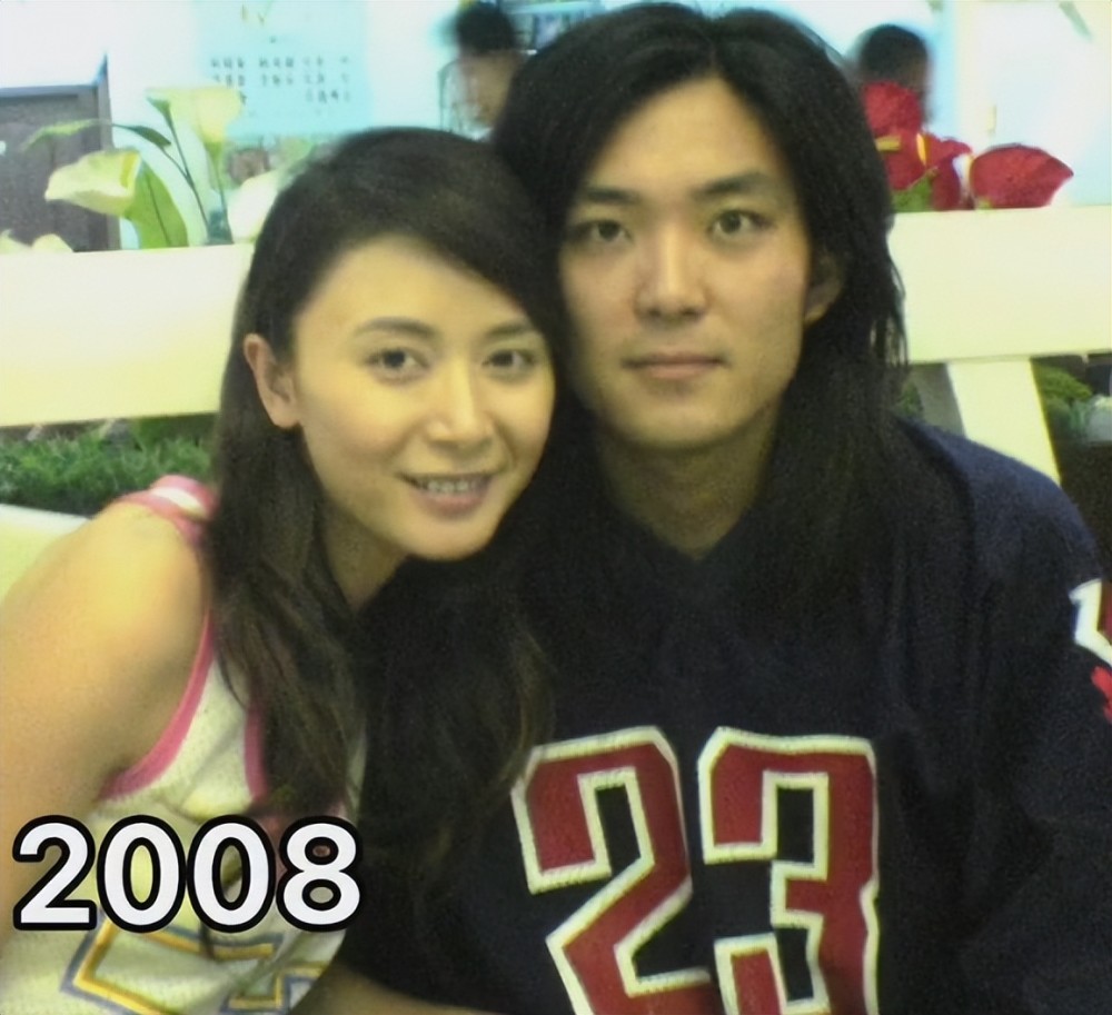 塞娅公主张恒晒全家福!