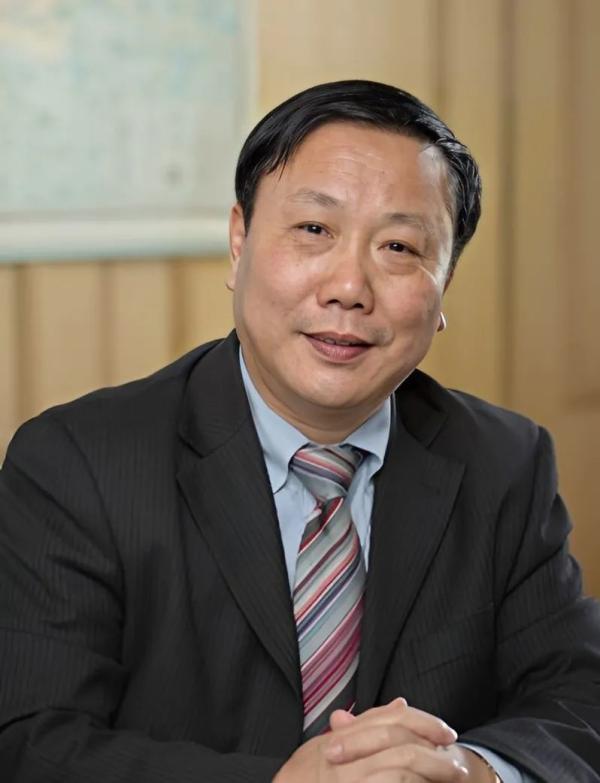 康奈集团创始人,"温州皮鞋第一人"郑秀康去世,享年76岁