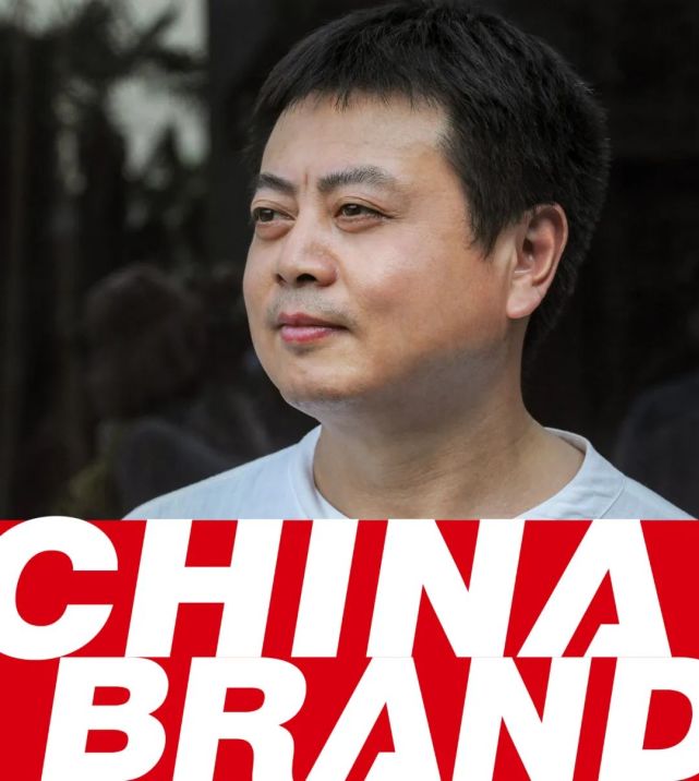 王雪峰:超越世俗"个人简介王雪峰 中国美术家协会会员  中国评论家