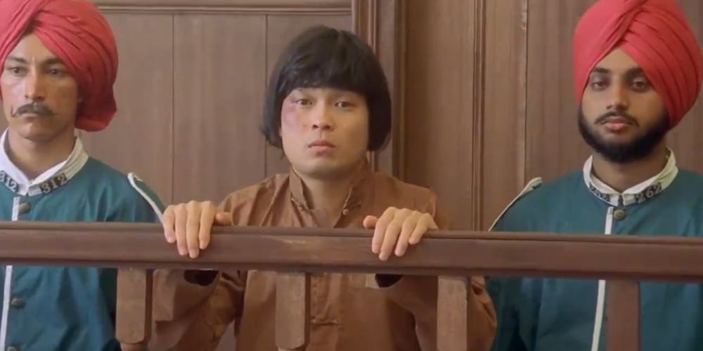 在《算死草》中,"何西爵士"刚死,大儿子却一点都不伤心,反而只想着