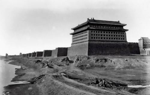 百年前北京古城墙：实在太壮观了，难怪被拆时梁思成痛哭流涕芒果影视