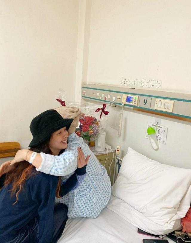 刘维妈妈癌症去世谢娜沈梦辰等人发声安慰刘维特别感谢薛之谦