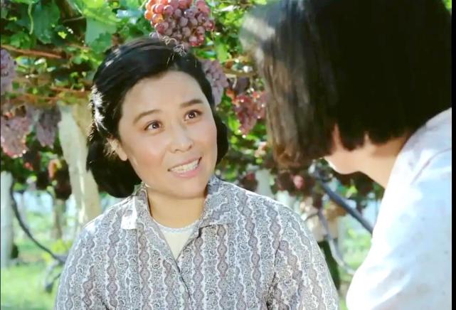 轻松明快百看不厌,演员导演今昔照|于绍康|喜盈门|喜剧电影|导演|王强