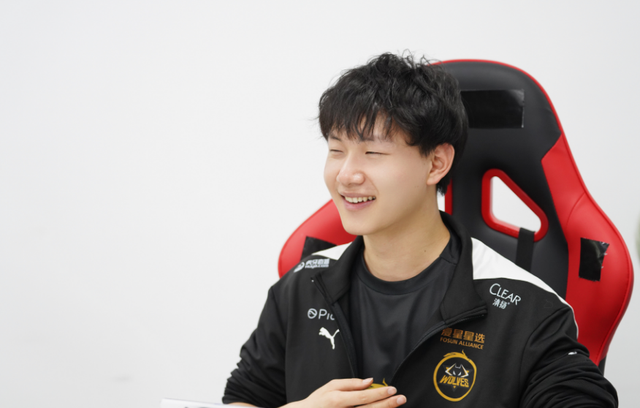 kpl首轮打狼队看到对阵后xyg教练哀嚎不断5个字道尽痛苦