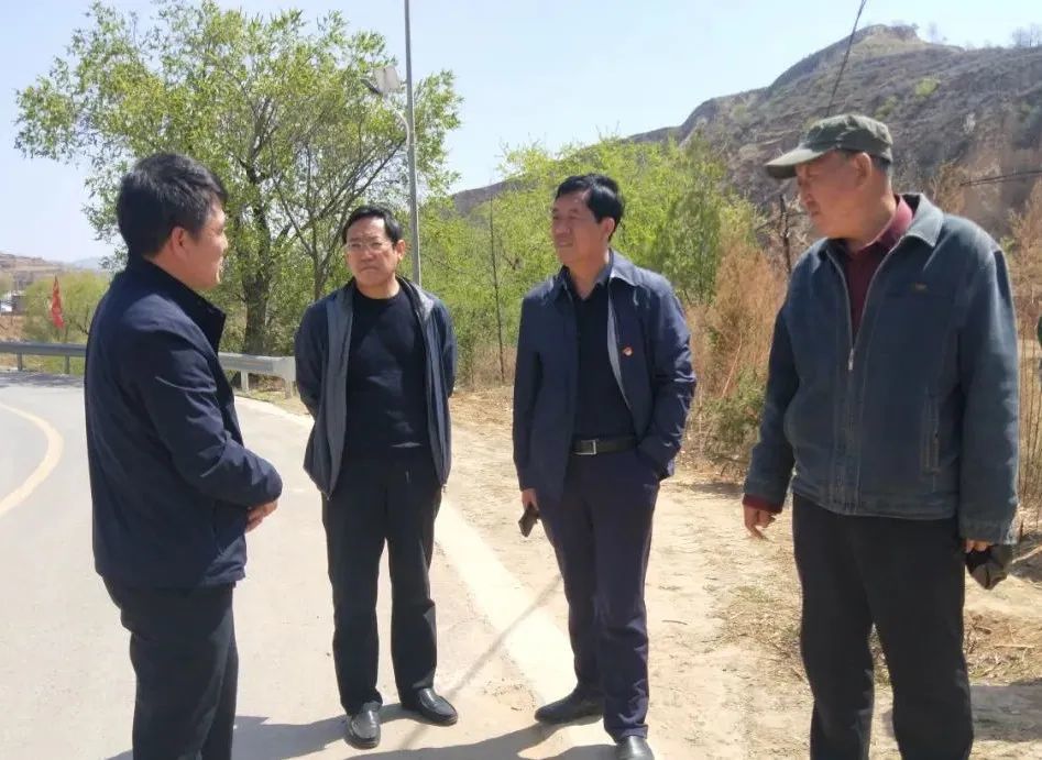 石楼田文军在龙交乡调研指导工作