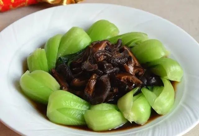香菇烧青的6种家常做法,香菇鲜美味道香,青菜翠绿不变色,清淡又营养