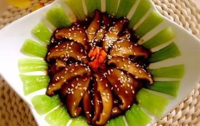 香菇烧青的6种家常做法,香菇鲜美味道香,青菜翠绿不变色,清淡又营养